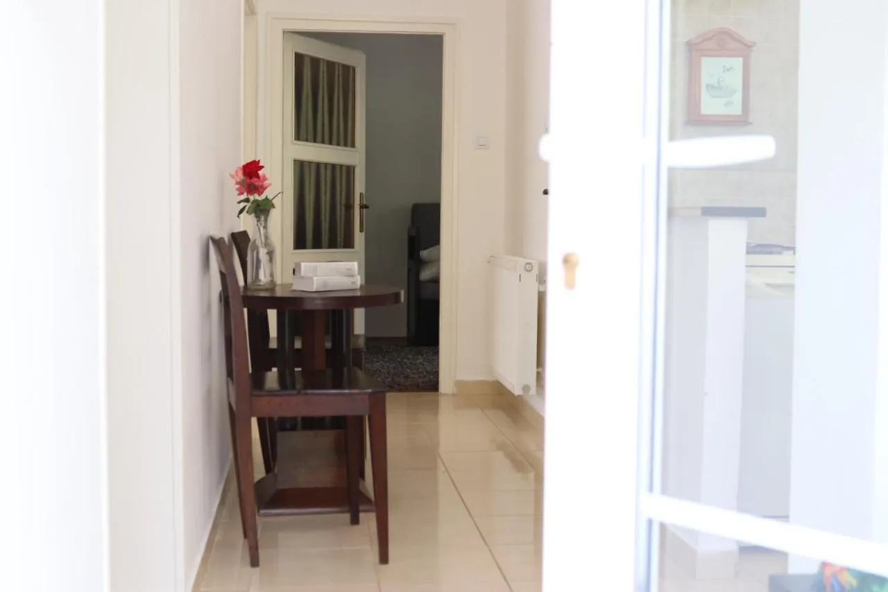 Grape&Wine Guesthouse Eger Pensionat
